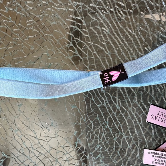 BEAUTIFUL LIGHT BLUE VICTORIAS SECRET NWT BRA, DREAM ANGELS 34D - Picture 2 of 3